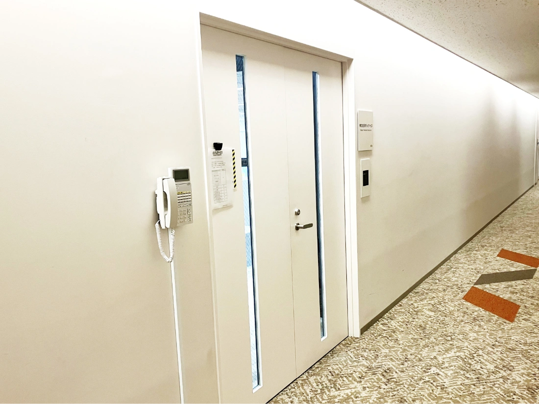 「日本テレビサービス」の入口