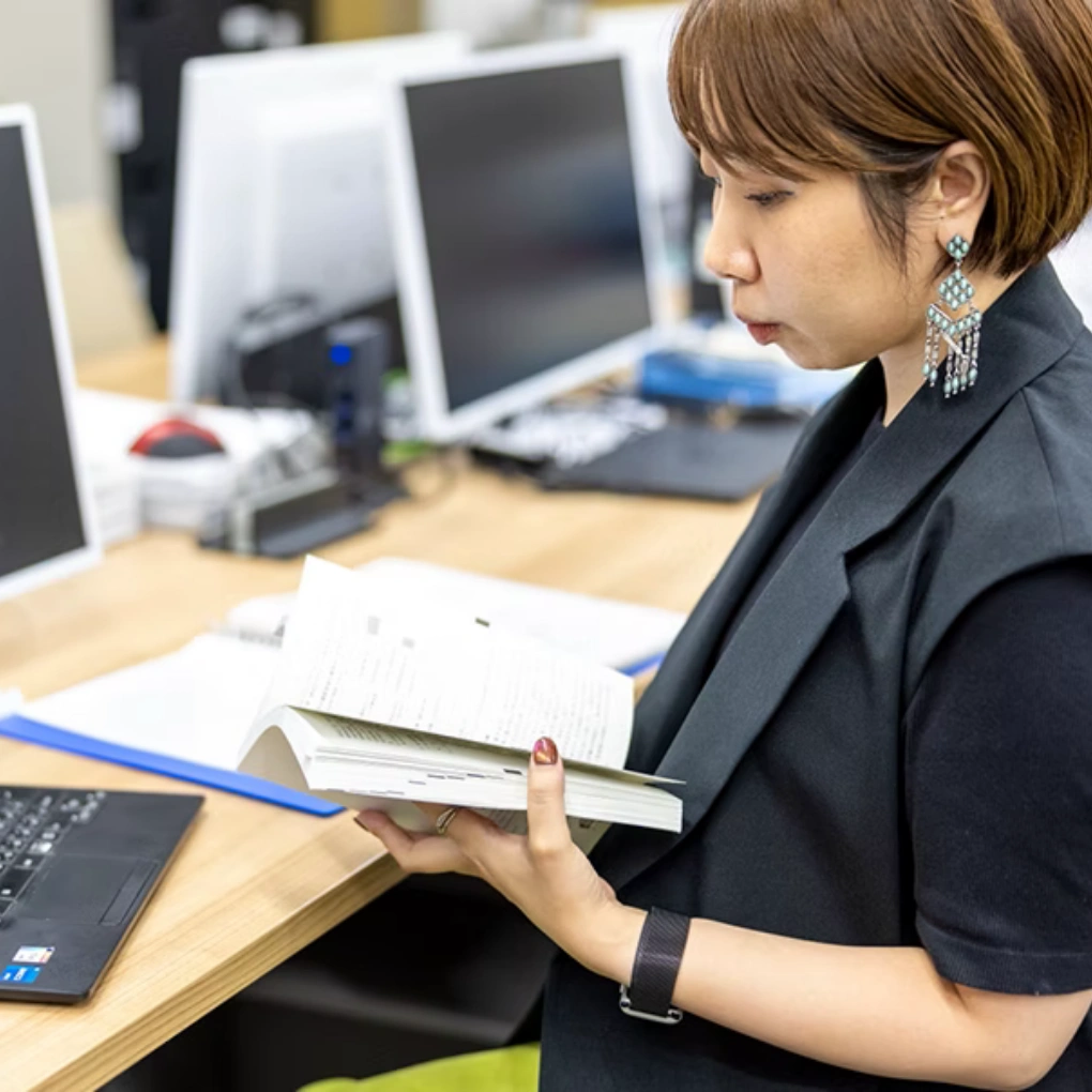 総合職を目指し、<br />
次のステップに踏み出す。