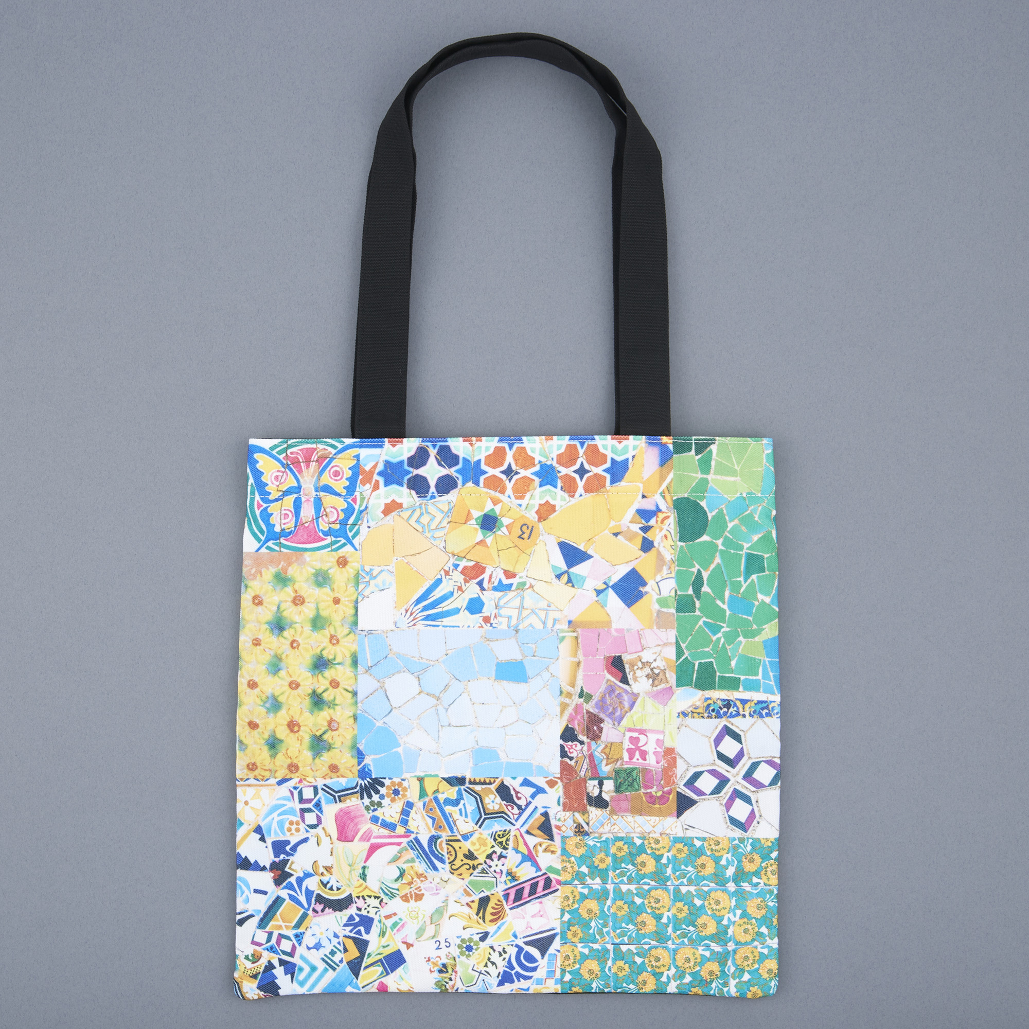 ガウディ没後100年公式行事　NEKED meets　ガウディ展　トートバッグ